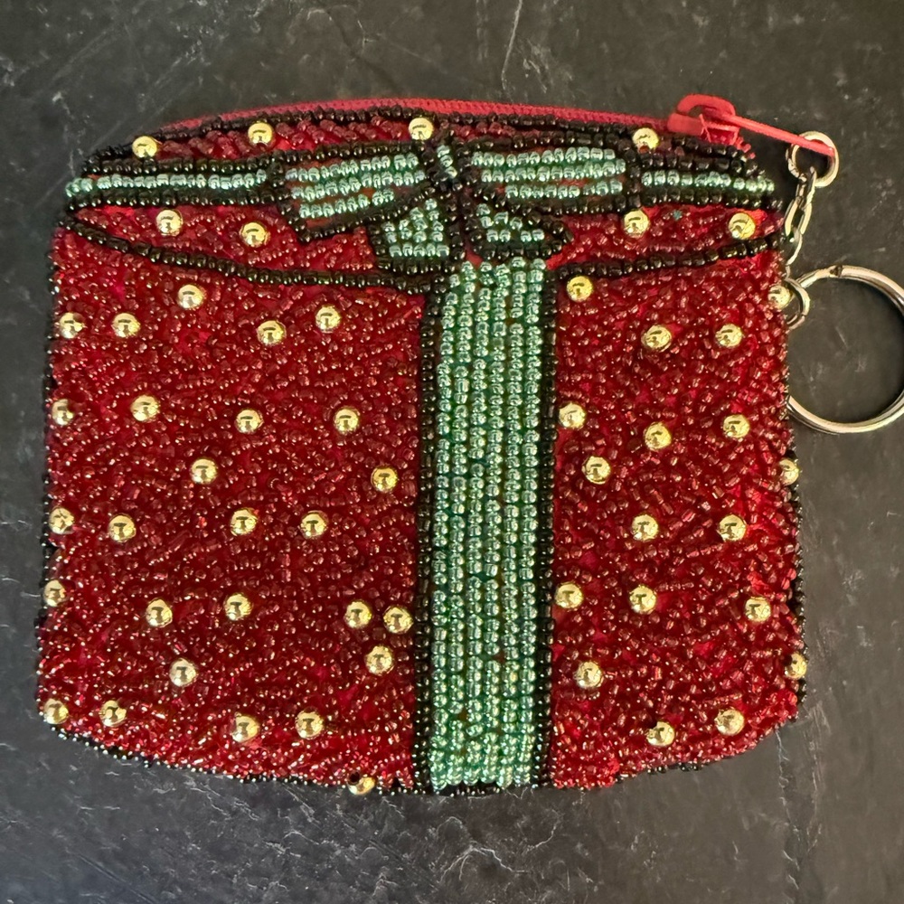 Beaded Red and Green Gift-Style Coin Purse